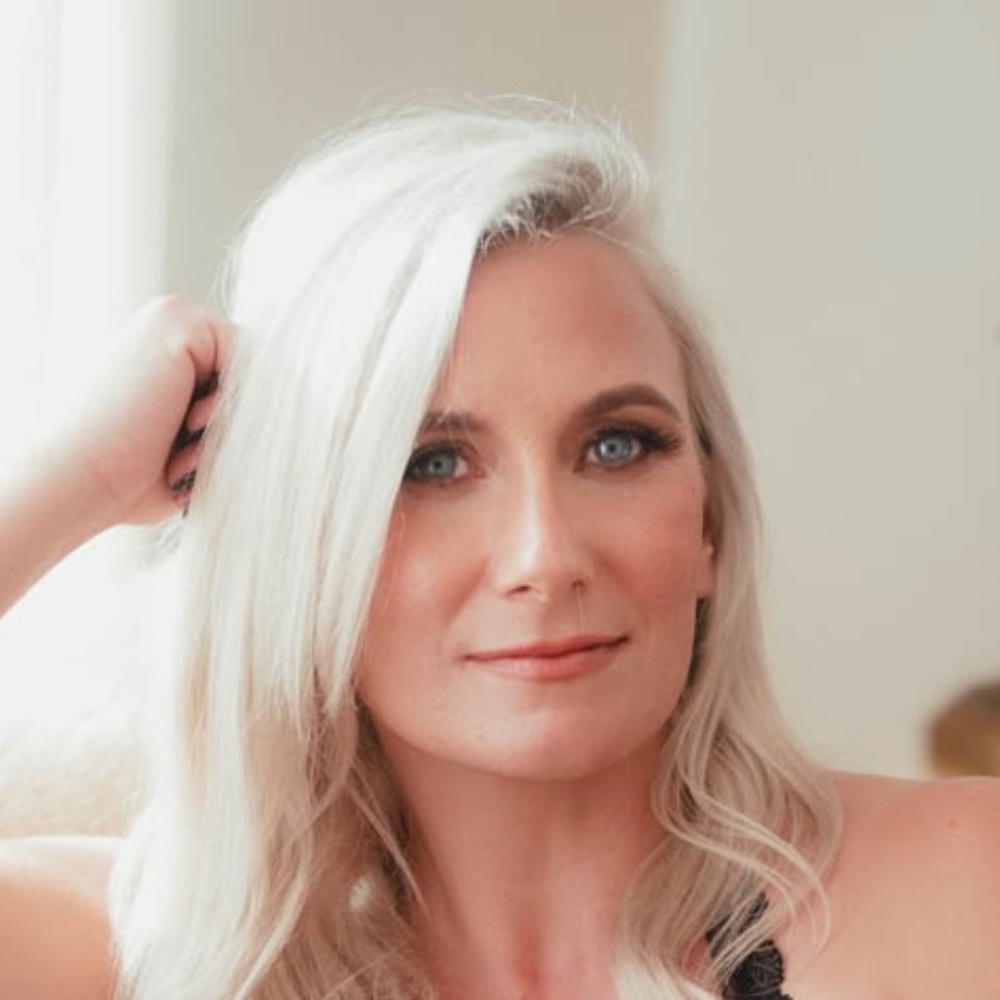 Meet your Posher, Nina